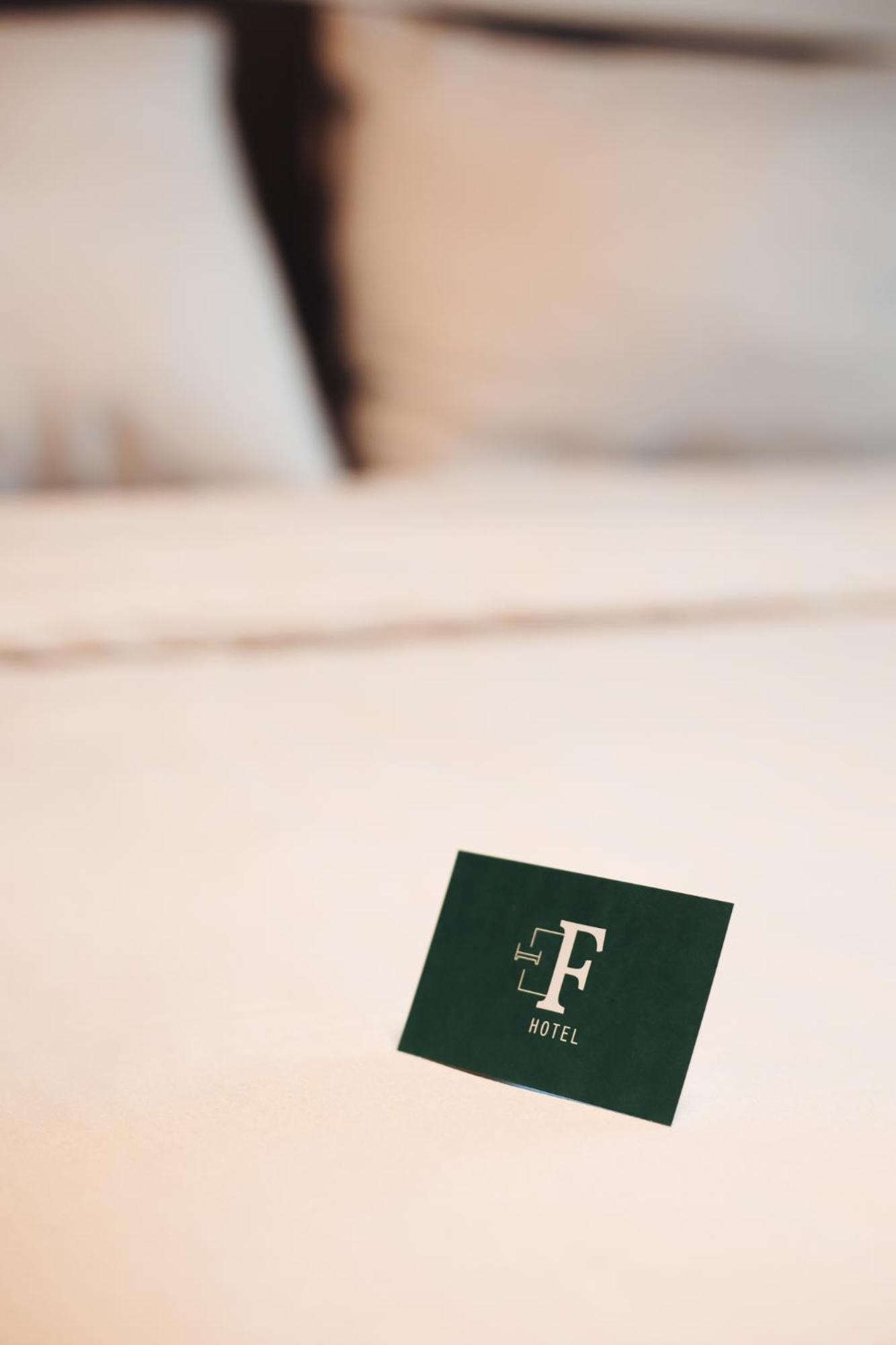 F 24h Check-in